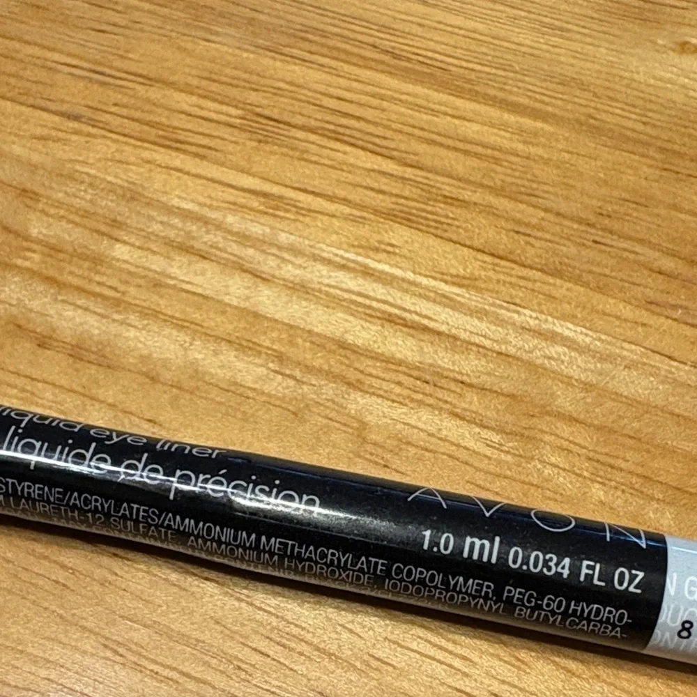 Avon Super Extend Precision Liquid Eyeliner - Black